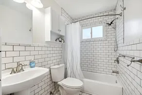 3 Bedroom Urban Retreat close to Downtown - Image 3