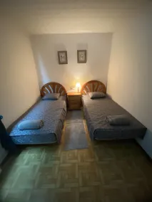 Charming 8 Bed Villa in Girona - Image 3