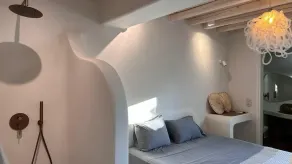 Cycladic Luxury and Comfort in Kalo Livadi - Image 2