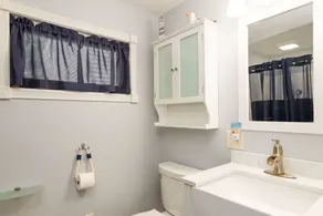 Popponesset-Beach Cottage, 2 bedrooms, 1.5 baths, Sleeps 4, outdoor shower - Image 5