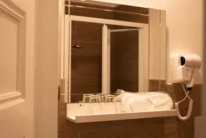 Einzel- oder Doppelzimmer, eigenes Bad, WLAN, Küche, Piazza del Popolo, Vatikan - Image 2