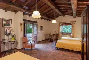 Country house with pool, in the hills between Florence and Arezzo - Image 4