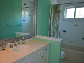 5 BR and 3 Full Bath Family Beach Home - Image 3