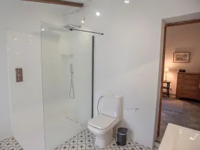 Charming stone house with a private pool - Image 3