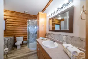 Chalet at Swan Lake - Image 4