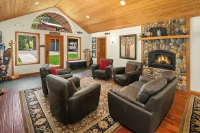 Incredible Aspen Lodge! Game Rooms*Hot Tub*Sledding Hill*5 Private Acres - Image 2
