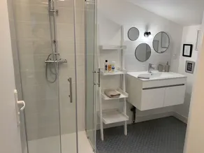 Spacious, quiet and cosy apartment, city center, sleeps 7-8 - Image 3