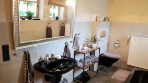 Living in a sophisticated ambience with stylish furnishings in close proximity to nature - Image 3