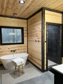 The Stunning Shady Creek Cabin - Image 2