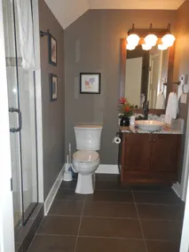 Beach House at Qualicum Resort | En Suite, Semi En Suite, Pool & Hot Tub! - Image 5