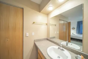 Ski Retreat | Quick Walk to Lifts & Hot Tub - Image 3