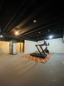 ☼Peloton Bike+Tread☼Fenced Outdoor Space☼Deck☼Luxury Beds☼ - Image 4