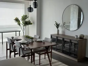 Modern 1-bedroom loft with free parking - Image 5