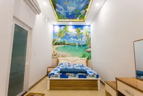 STUNNING 3 BR WITH UNIQUE ROOMS - Image 3