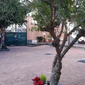 Single house with garden relaxation area a few km. from Taormina between Etna and the sea - Image 5