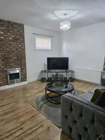 Cozy Egremont Apartment with free parking & wifi - Image 4