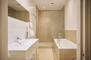 The West Kensington Hideout - 2BDR Flat + Garden - Image 3