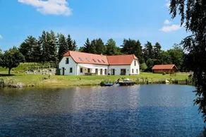 Country house for max. 14 people with large estate and swimming pond - Image 5