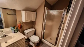 4BR 3. 5BA 3400 ft2 hem med kort bilresa till campus - Image 3