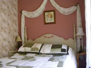 Det charmerende franske Chateau har udsigt over de smukke fald i Springfloden - Image 4