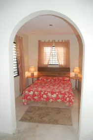 Multilevel 8 br villa with fabulous views, full staff - Image 5