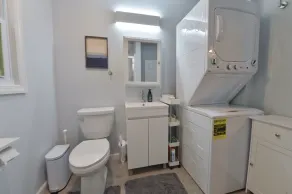 Entire 1 Bedroom Apartment in Lovely Family Vacation Lake House. Pets welcome! - Image 2