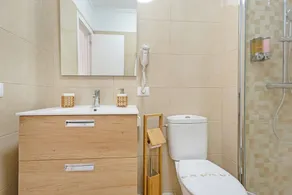 Charming Apartment \"Junto al Mar\" with Sea View, Pool, Wi-Fi & Terrace - Image 3