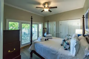 Exclusive Peninsula Retreat on Lake Murray – Beach, Fire Pit & Stunning Sunsets - Image 4