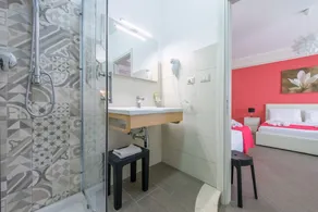 Room 'Taormina' with Balcony, Wi-Fi and Air Conditioning - Image 3