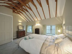2 bedroom accommodation in Middle Barton, near Chipping Norton - Image 5