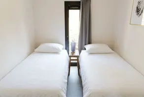 2-bedroom chalet with terrace - Image 4