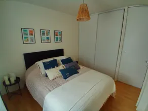 Apartment near the sea in a private residence with a small sea view on the terrace side - Image 3