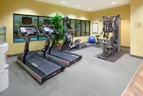 King Studio | Less than 1 Mile from USC - Image 2