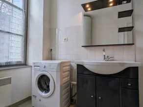 Gîte chaleureux 6 pers avec cour privée en bord de rivière près de Langeac - Image 2