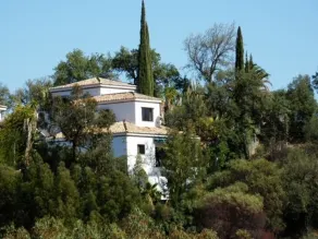 Quiet Idyllic Villa in the hills behind the coast . - Image 2