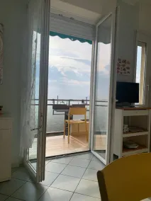 CASA ISA  DIRETTAMENTE SUL   MARE E PASSEGGIATA - Image 2