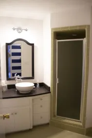 Trendy 3 Soveværelse 2 Badeværelse I Historic Village - gå til alt - Image 4