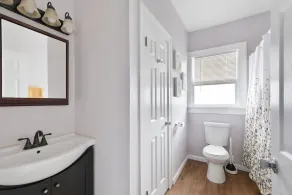 Cheerful 4 Bedroom House - Image 3