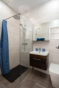 Traditional APT with Internal Courtyard - Image 2