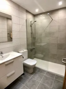 Villa Ellie con piscina privata, acquascivolo, tavolo da biliardo e WIFI gratuito - Image 4