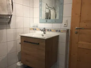 Basement vacation apartment (45 m²) with a terrace - Image 3