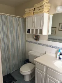 Perfect for families! toddler friendly, centrally located, 10 min walk to beach. - Image 3