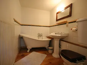 Group Villa with Sauna - Image 5