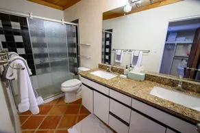 Merveilleuse villa adaptée aux familles avec piscine privée et barbecue | Vue mer | Proche de la plage | Idéale pour le télétravail - Image 4