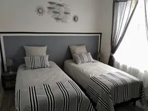 Apartment in Perros-Guirec town center sleeps 4 - Image 4
