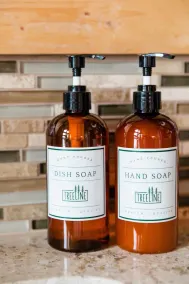 Treeline at Roslyn Ridge is the coziest spot where guests can relax, enjoy community amenities and bask in their home away from home! Guests are welcomed with a gift basket with a bottle of wine and goodies, a private hot tub, fire pit & more - Image 3