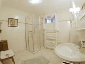 Apartamento de quatro estrelas com uma vista fantástica do castelo e do vale do Mosela - Image 4