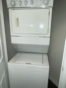 Spacious Modern Apartment, 25MIN NYC! - Image 3