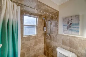 ☀Palm Breeze ☀ 1mi to Beach ☀ Heated Pool ☀ Custom Kitchen ☀ - Image 5