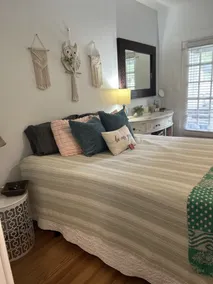 Newly remodeled studio near downtown Brenham - Image 4